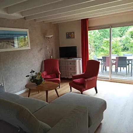 Prázdninový dům Maison Proche Centre Equestre Et Foret Avec Jardin *